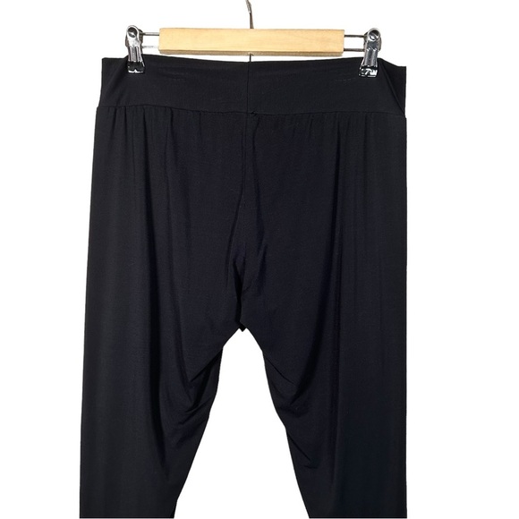 COMMANDO Butter Soft & Lightweight Ankle Crop Lounge Pants - Picture 5 of 8